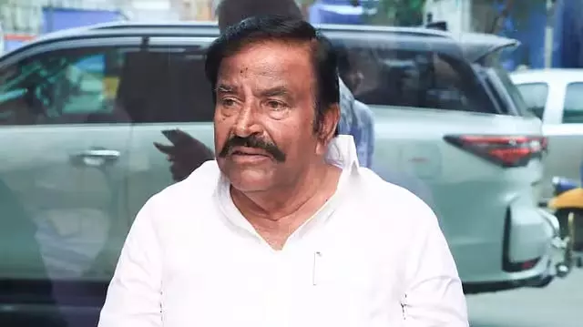 Trichy वेस्ट में शुरुआती रुझान: मंत्री के.एन. नेहरू पीछे, थावेका उम्मीदवार राममूर्ति आगे Trichy वेस्ट में शुरुआती रुझान: मंत्री के.एन. नेहरू पीछे, थावेका उम्मीदवार राममूर्ति आगे