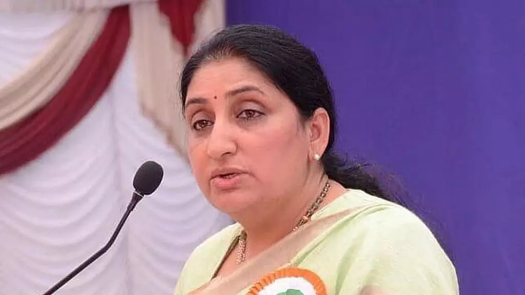 Baramati उपचुनाव में सुनेत्रा पवार की बड़ी बढ़त, मुकाबला लगभग एकतरफा Baramati उपचुनाव में सुनेत्रा पवार की बड़ी बढ़त, मुकाबला लगभग एकतरफा