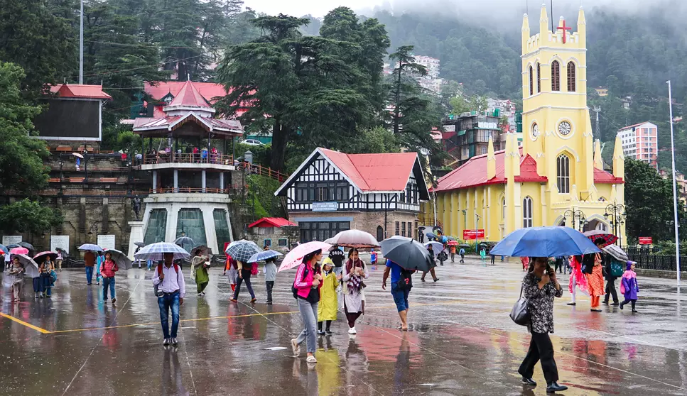 Shimla: हिमाचल में आंधी-बारिश से जनजीवन प्रभावित Shimla: हिमाचल में आंधी-बारिश से जनजीवन प्रभावित