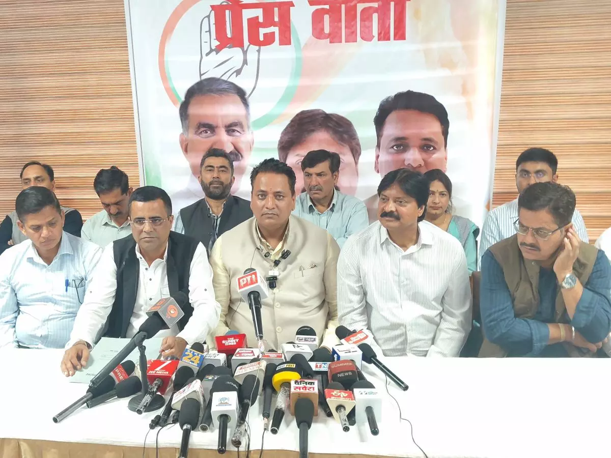 Dharamshala: मुख्यमंत्री पर अभद्र टिप्पणी को लेकर अनुराग शर्मा का बयान Dharamshala: मुख्यमंत्री पर अभद्र टिप्पणी को लेकर अनुराग शर्मा का बयान