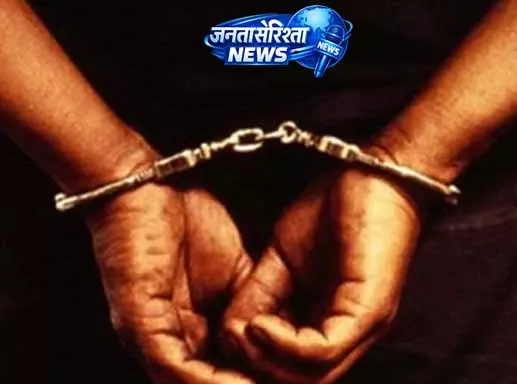 Chennai में कैशियर की हेराफेरी पकड़ाई, 31,500 रुपये की चोरी Chennai में कैशियर की हेराफेरी पकड़ाई, 31,500 रुपये की चोरी