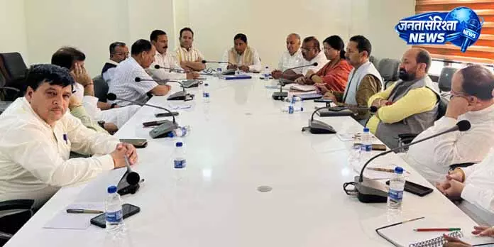 Jammu में बीजेपी ने ड्रग्स और सरकारी नीतियों पर हमला तेज किया Jammu में बीजेपी ने ड्रग्स और सरकारी नीतियों पर हमला तेज किया