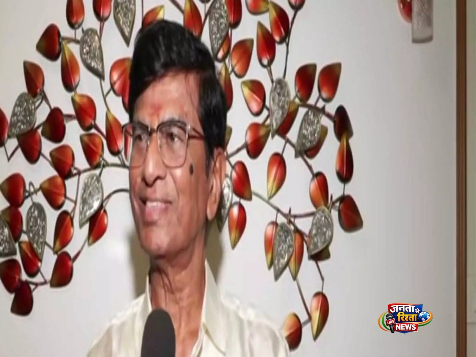 विजय के पिता का बयान: तमिलनाडु के लिए कुछ करना चाहते थे, TVK के बढ़ते रुझानों से सियासत गरम विजय के पिता का बयान: तमिलनाडु के लिए कुछ करना चाहते थे, TVK के बढ़ते रुझानों से सियासत गरम