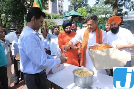 मंत्री प्रवेश वर्मा ने बंगाल और असम में भाजपा की जीत पर जताई खुशी मंत्री प्रवेश वर्मा ने बंगाल और असम में भाजपा की जीत पर जताई खुशी