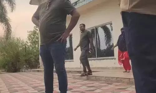 बीजेपी नेता को पत्नी संग रिसॉर्ट में पकड़ा, पति का गंभीर आरोप