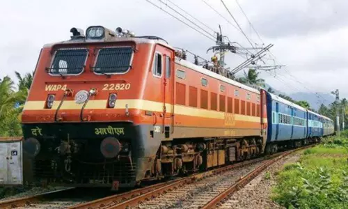 Jaipur: खड़की से सांगानेर तक स्पेशल ट्रेन का संचालन, ग्रीष्मावकाश में राहत Jaipur: खड़की से सांगानेर तक स्पेशल ट्रेन का संचालन, ग्रीष्मावकाश में राहत