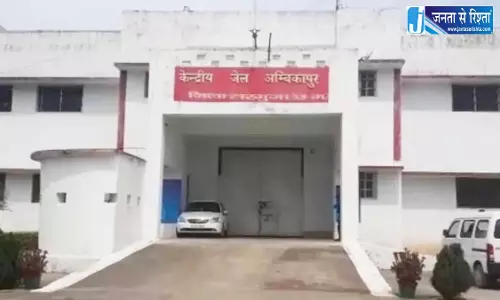 उल्टी-दस्त से कैदी की मौत, मेडिकल कॉलेज हॉस्पिटल में चल रहा था इलाज उल्टी-दस्त से कैदी की मौत, मेडिकल कॉलेज हॉस्पिटल में चल रहा था इलाज
