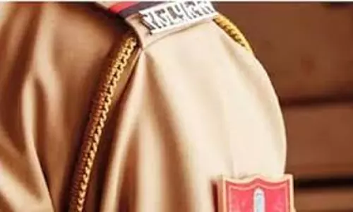 Jaipur: पांच थानों में निरीक्षकों के तबादले, जयपुर पुलिस में बदलाव Jaipur: पांच थानों में निरीक्षकों के तबादले, जयपुर पुलिस में बदलाव