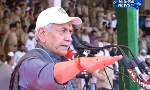 Srinagar एलजी ने एथलीटों को नशा मुक्त अभियान का एंबेसडर बनाया