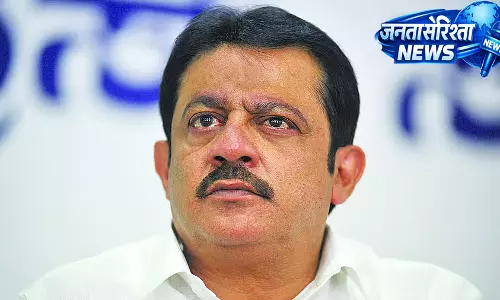 केरल में UDF की जीत के बाद जमीनी प्रदर्शन का श्रेय, मंत्री ज़मीर अहमद खान कालीकट रवाना