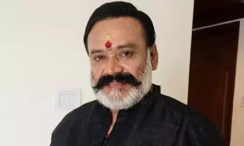 एक्टर की मौत और उनकी पत्नी घायल, एक्सीडेंट में कार चकनाचूर एक्टर की मौत और उनकी पत्नी घायल, एक्सीडेंट में कार चकनाचूर