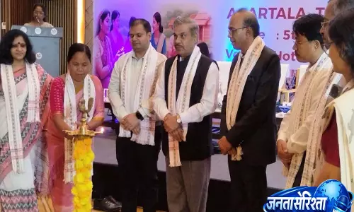 Tripura: उद्योगिनी ने महिलाओं के नेतृत्व वाली आजीविका मजबूत करने के लिए हितधारकों को कन्वर्जेंस पर जोर देने के लिए कहा Tripura: उद्योगिनी ने महिलाओं के नेतृत्व वाली आजीविका मजबूत करने के लिए हितधारकों को कन्वर्जेंस पर जोर देने के लिए कहा