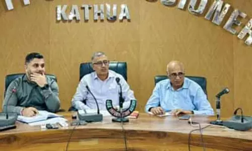 DC Kathua ने चालू वित्त वर्ष के लिए योजना तैयारियों की समीक्षा की