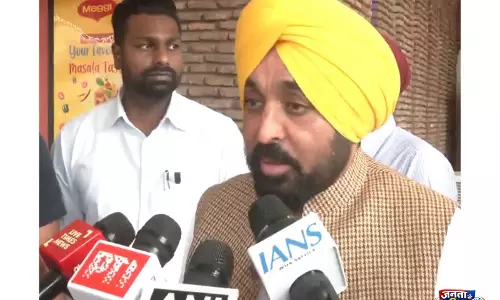 पंजाब के CM मान ने राष्ट्रपति मुर्मू से मुलाक़ात से पहले कानून के महत्व पर ज़ोर दिया