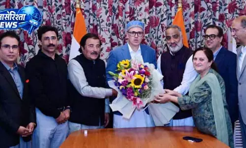Kashmir: बैंक और विधायक दल ने मुख्यमंत्री से की वित्तीय योजनाओं पर बैठक Kashmir: बैंक और विधायक दल ने मुख्यमंत्री से की वित्तीय योजनाओं पर बैठक
