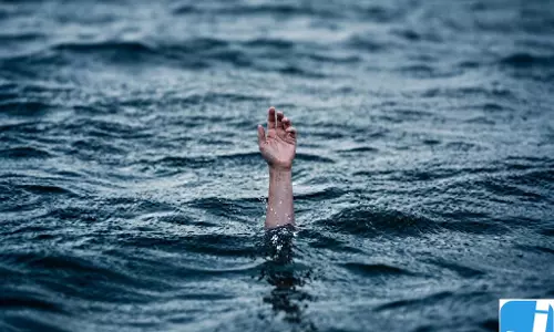 माही नदी में नाव पलटी, 2 लोग लापता SDRF का सर्च ऑपरेशन जारी माही नदी में नाव पलटी, 2 लोग लापता SDRF का सर्च ऑपरेशन जारी