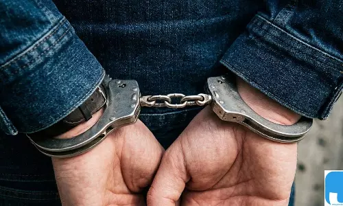 CG NEWS: ऑनलाइन सट्टा गिरोह का भंडाफोड़, दो आरोपी गिरफ्तार CG NEWS: ऑनलाइन सट्टा गिरोह का भंडाफोड़, दो आरोपी गिरफ्तार