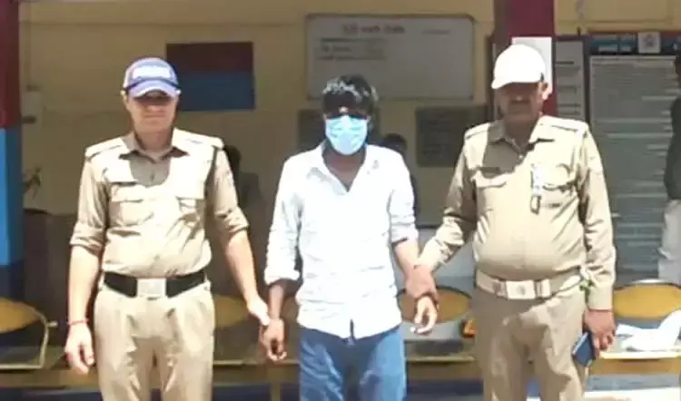 Haridwar: दुष्कर्म मामले में मुख्य आरोपी गिरफ्तार, साथी फरार Haridwar: दुष्कर्म मामले में मुख्य आरोपी गिरफ्तार, साथी फरार