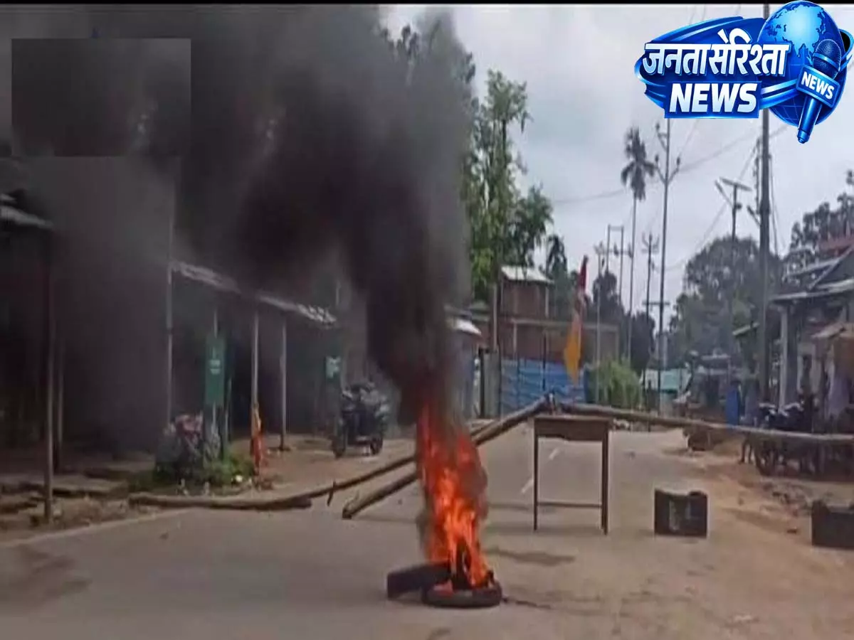 Tripura: बीजेपी नेता गिरफ्तारी के बाद टिपरा मोथा ने जम्पुइजाला बंद किया, बीजेपी ऑफिस में तोड़फोड़ से तनाव बढ़ा Tripura: बीजेपी नेता गिरफ्तारी के बाद टिपरा मोथा ने जम्पुइजाला बंद किया, बीजेपी ऑफिस में तोड़फोड़ से तनाव बढ़ा