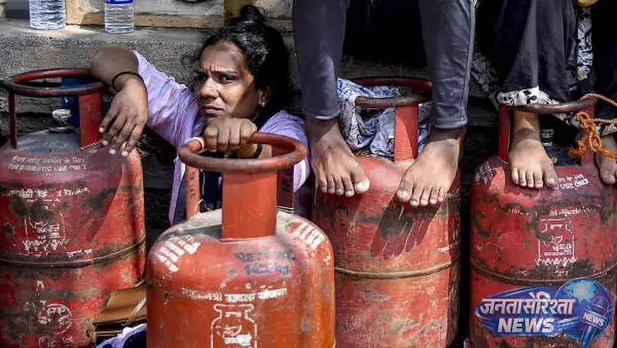 केरल: LPG कीमतों के विरोध में 6 मई को 24 घंटे बंद, होटल और डिलीवरी सेवाएं ठप केरल: LPG कीमतों के विरोध में 6 मई को 24 घंटे बंद, होटल और डिलीवरी सेवाएं ठप
