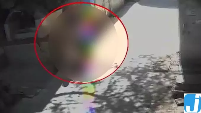 4 साल की बच्ची से दरिंदगी के बाद हत्या, आरोपी गिरफ्तार 4 साल की बच्ची से दरिंदगी के बाद हत्या, आरोपी गिरफ्तार