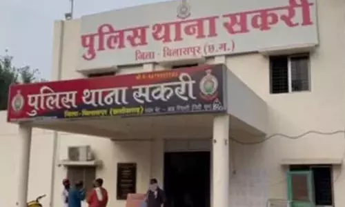 लॉकअप में बंद हिस्ट्रीशीटर हुआ Instagram में Live, खुद को बिलासपुर का किंग बताया लॉकअप में बंद हिस्ट्रीशीटर हुआ Instagram में Live, खुद को बिलासपुर का किंग बताया