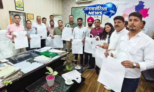 रोटरी क्लब ने Yamunanagar नगर निगम को 1000 कपड़े के थैले दिए रोटरी क्लब ने Yamunanagar नगर निगम को 1000 कपड़े के थैले दिए