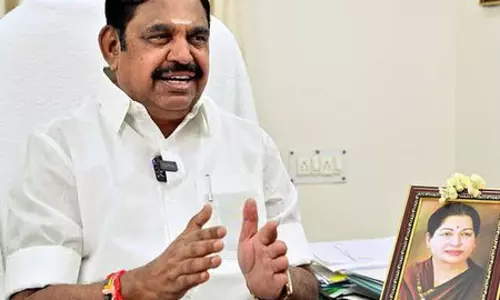 विजय की टीवीके को बाहरी समर्थन की चर्चाओं के बीच एआईएडीएमके विधायक आज चेन्नई में करेंगे बैठक विजय की टीवीके को बाहरी समर्थन की चर्चाओं के बीच एआईएडीएमके विधायक आज चेन्नई में करेंगे बैठक
