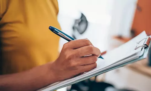 सेंसस कार्य में तकनीकी गड़बड़ियां, किट और मैप की देरी से कई जिलों में प्रभावित हुआ काम सेंसस कार्य में तकनीकी गड़बड़ियां, किट और मैप की देरी से कई जिलों में प्रभावित हुआ काम