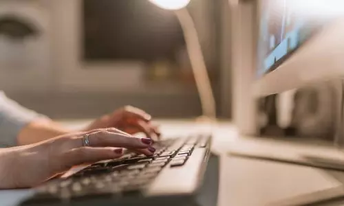 UP : नकली इंस्टाग्राम अकाउंट से पति को फंसाने का मामला, गिरफ्तारी के बाद जांच जारी UP : नकली इंस्टाग्राम अकाउंट से पति को फंसाने का मामला, गिरफ्तारी के बाद जांच जारी