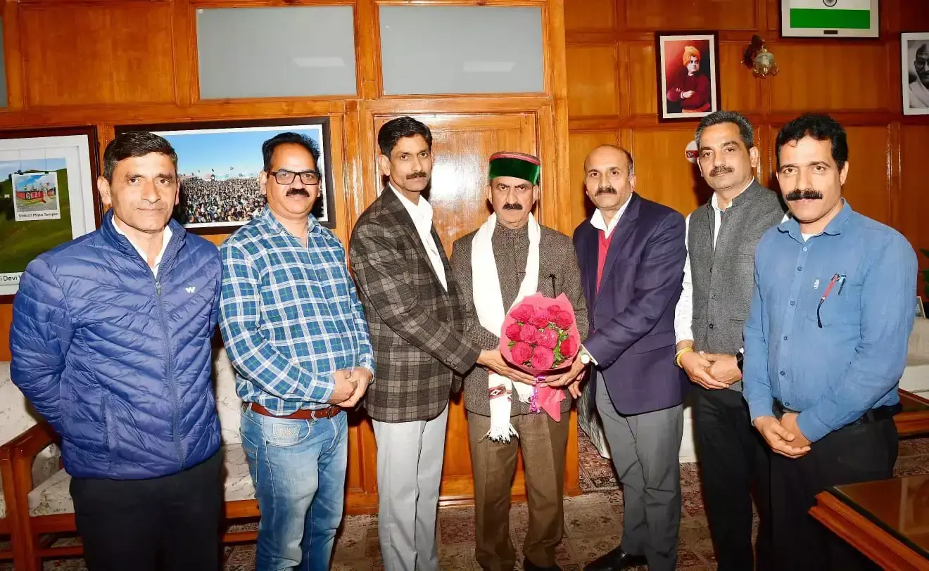 Shimla: हेडमास्टर्स कैडर ने सीएम से की भेंट, पदोन्नति पर धन्यवाद Shimla: हेडमास्टर्स कैडर ने सीएम से की भेंट, पदोन्नति पर धन्यवाद