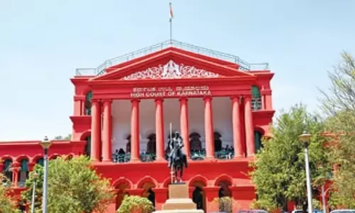 टूरिस्ट वीज़ा के दुरुपयोग पर HC की सख्त टिप्पणी, फ्रांसीसी नागरिक की याचिका खारिज टूरिस्ट वीज़ा के दुरुपयोग पर HC की सख्त टिप्पणी, फ्रांसीसी नागरिक की याचिका खारिज