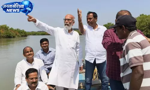 बालासोर में सांसद और BJP कार्यकर्ताओं की बिना लाइफ जैकेट नाव यात्रा पर सवाल