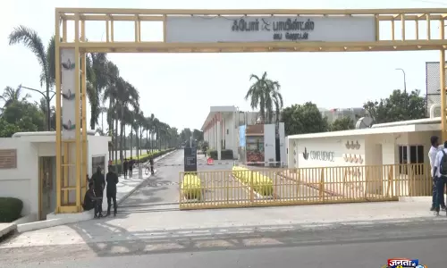 TVK के विधायक ममल्लापुरम के लग्जरी रिसॉर्ट में रुके हैं, विजय सरकार बनाने की तैयारी में