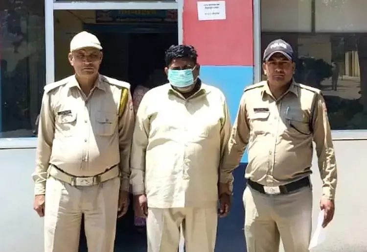 Haridwar: इनामी अपराधी की गिरफ्तारी से पुलिस को सफलता Haridwar: इनामी अपराधी की गिरफ्तारी से पुलिस को सफलता