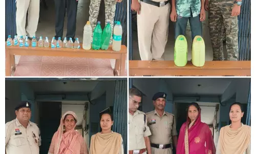 चार जगहों पर एक साथ रेड, 4 आरोपी गिरफ्तार चार जगहों पर एक साथ रेड, 4 आरोपी गिरफ्तार