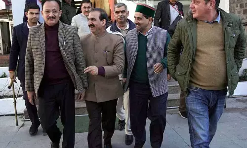 Himachal: कांग्रेस की राजनीतिक तस्वीर, दक्षिण में बढ़त, उत्तर में संघर्ष Himachal: कांग्रेस की राजनीतिक तस्वीर, दक्षिण में बढ़त, उत्तर में संघर्ष