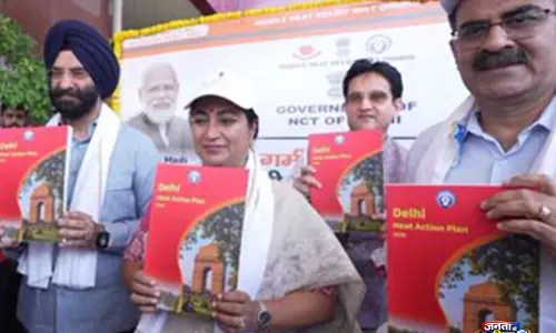 ‘गर्मी से जंग’ अभियान से लोगों को मिलेगी राहत, दिल्ली CM ने बताया उद्देश्य ‘गर्मी से जंग’ अभियान से लोगों को मिलेगी राहत, दिल्ली CM ने बताया उद्देश्य