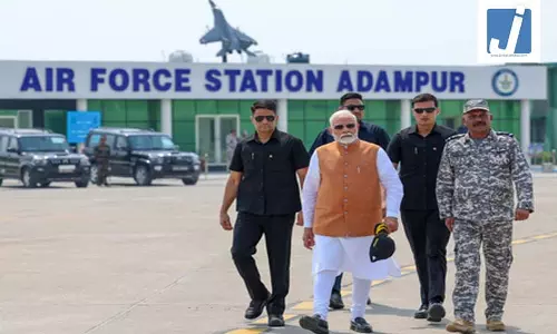 ऑपरेशन सिंदूर के एक साल: आतंकवाद पर कड़ा प्रहार, भारत की सैन्य कार्रवाई से पाकिस्तान धराशायी ऑपरेशन सिंदूर के एक साल: आतंकवाद पर कड़ा प्रहार, भारत की सैन्य कार्रवाई से पाकिस्तान धराशायी