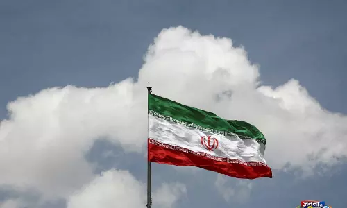 ईरान ने UAE के मिसाइल, ड्रोन हमलों के दावों की आलोचना की; दुश्मनों के साथ मिलीभगत करने के खिलाफ चेतावनी दी ईरान ने UAE के मिसाइल, ड्रोन हमलों के दावों की आलोचना की; दुश्मनों के साथ मिलीभगत करने के खिलाफ चेतावनी दी