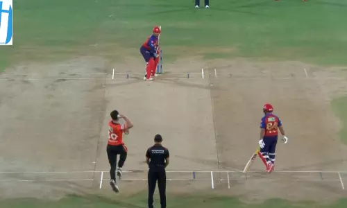 IPL 2026 : पंजाब किंग्स 4.2 ओवर में 3 विकेट गंवाकर मुश्किल में IPL 2026 : पंजाब किंग्स 4.2 ओवर में 3 विकेट गंवाकर मुश्किल में