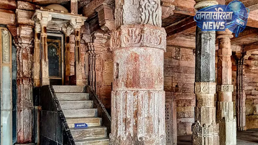 ASI रिपोर्ट में बड़ा दावा, भोजशाला-कमाल मौला मस्जिद परिसर को लेकर फिर बढ़ा विवाद ASI रिपोर्ट में बड़ा दावा, भोजशाला-कमाल मौला मस्जिद परिसर को लेकर फिर बढ़ा विवाद