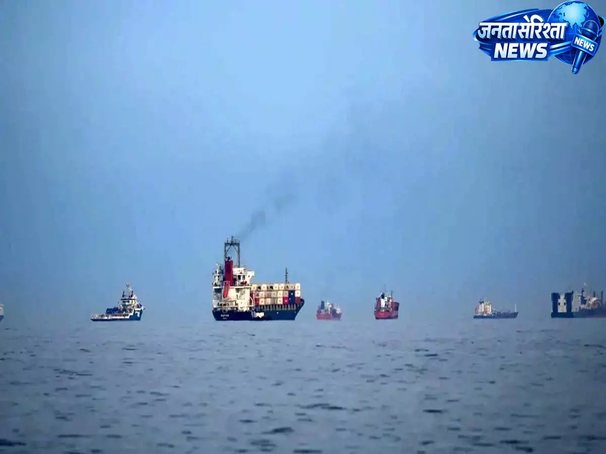 Iran ने नए नियमों के तहत होर्मुज जलडमरूमध्य पार करने वाले जहाजों को परमिट और कार्रवाई की चेतावनी दी Iran ने नए नियमों के तहत होर्मुज जलडमरूमध्य पार करने वाले जहाजों को परमिट और कार्रवाई की चेतावनी दी