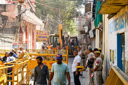 उत्तम नगर हत्याकांड में पुलिस ने दाखिल की चार्जशीट, 18 आरोपी नामजद, 2 नाबालिग जेजेबी के हवाले उत्तम नगर हत्याकांड में पुलिस ने दाखिल की चार्जशीट, 18 आरोपी नामजद, 2 नाबालिग जेजेबी के हवाले