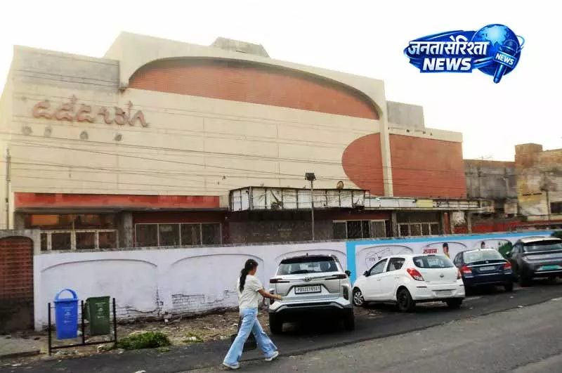 सिनेमा का सुनसान दौर, Amritsar के सिंगल स्क्रीन हॉल्स की कहानी सिनेमा का सुनसान दौर, Amritsar के सिंगल स्क्रीन हॉल्स की कहानी