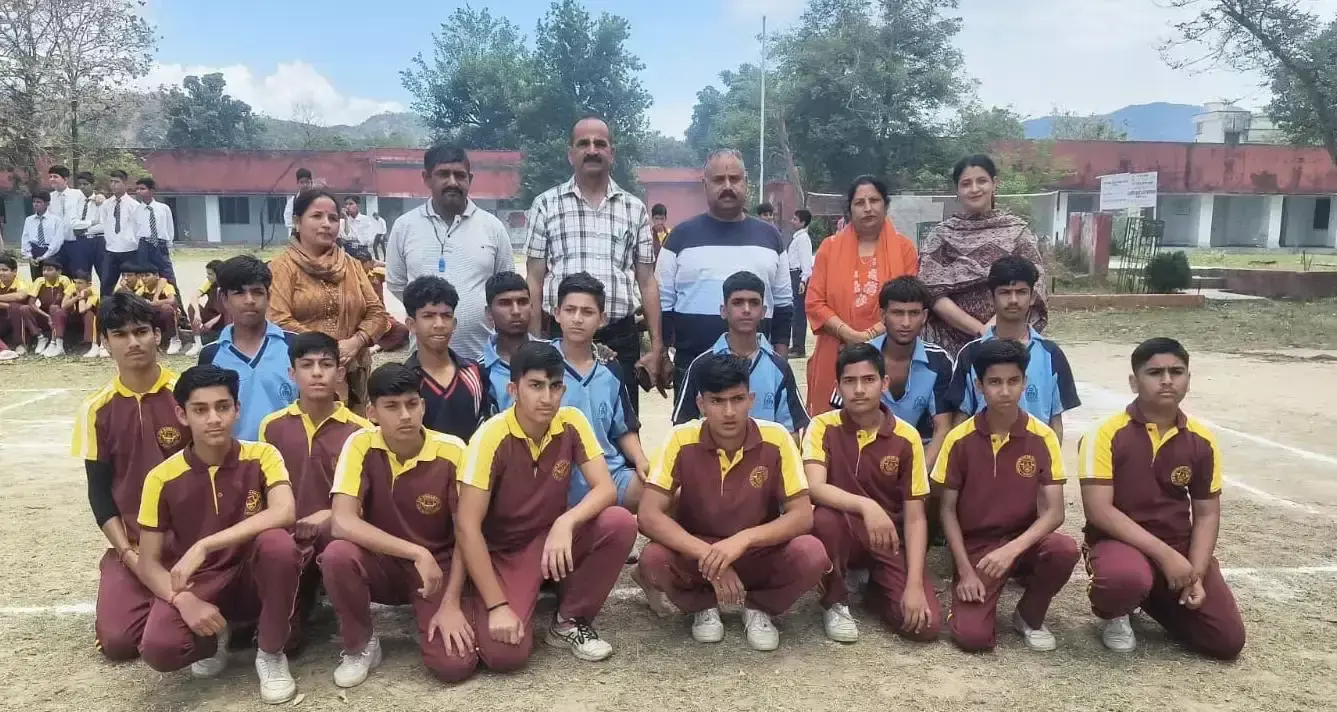 Kathua: बसोहली में जोनल टूर्नामेंट शुरू, सैकड़ों खिलाड़ी उतरे मैदान में Kathua: बसोहली में जोनल टूर्नामेंट शुरू, सैकड़ों खिलाड़ी उतरे मैदान में