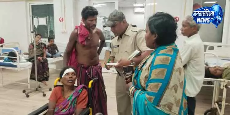 Nayagarh कंगारू कोर्ट: गांववालों के हमले में तीन महिलाएं घायल Nayagarh कंगारू कोर्ट: गांववालों के हमले में तीन महिलाएं घायल