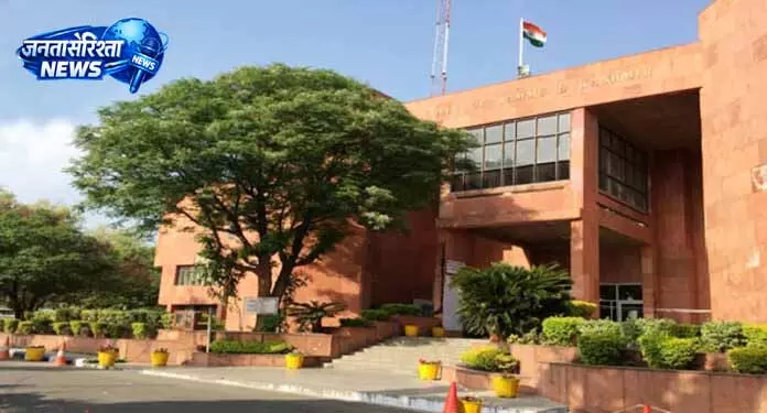 हाईकोर्ट ने PSA हिरासत के पुराने आधार को खारिज किया हाईकोर्ट ने PSA हिरासत के पुराने आधार को खारिज किया