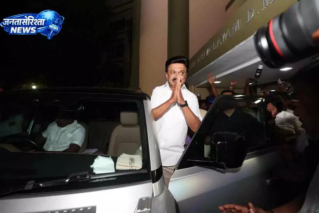 Chennai दिग्गज नेता ने शेखरबाबू को जिम्मेदार ठहराया Chennai दिग्गज नेता ने शेखरबाबू को जिम्मेदार ठहराया