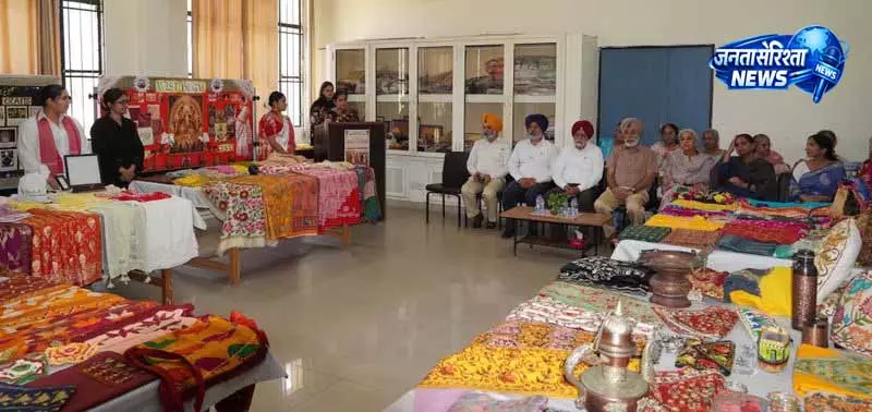 PAU के फैब्रिक्स प्रदर्शनी से चमका नेशनल टेक्सटाइल्स डे PAU के फैब्रिक्स प्रदर्शनी से चमका नेशनल टेक्सटाइल्स डे